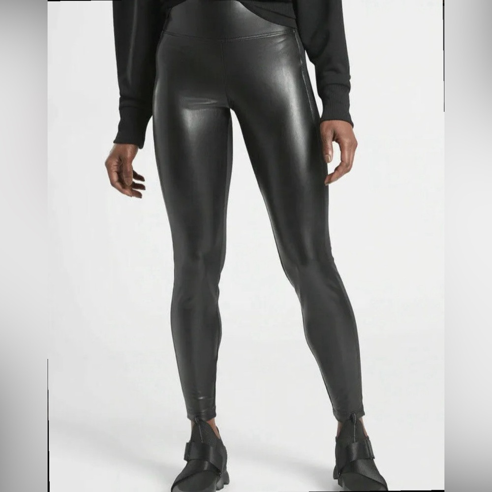 NWOT Athleta Delancey Shine Tight